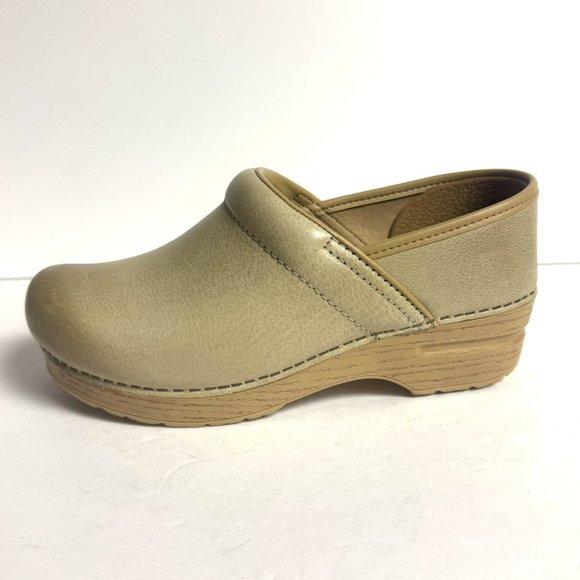 Dansko Shoes - Dansko Womens Professional Clog Milled Burnished Size EU38 M US7.5-8